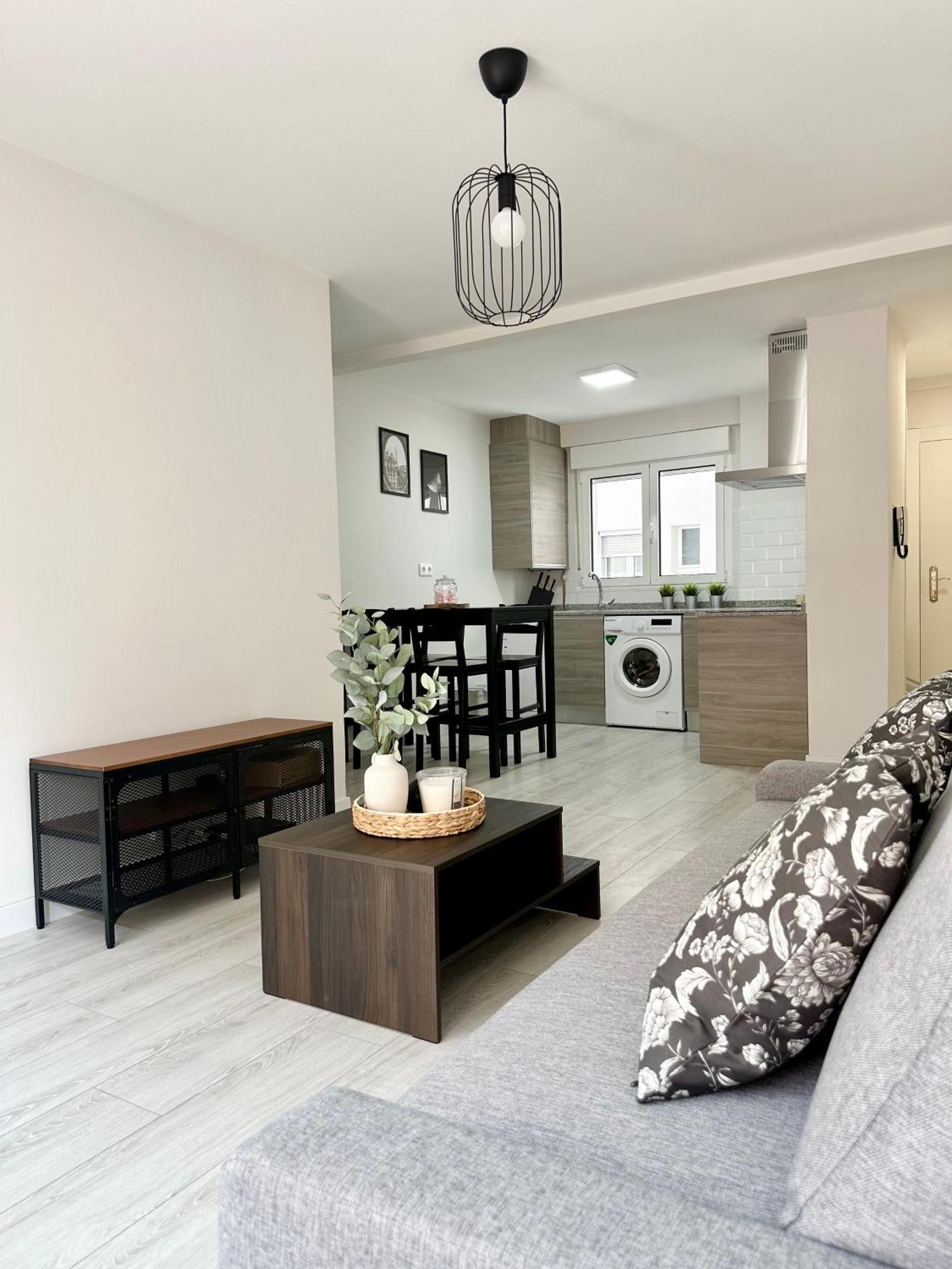 Cozy Flat 5 Mins From The Beach 希洪 外观 照片